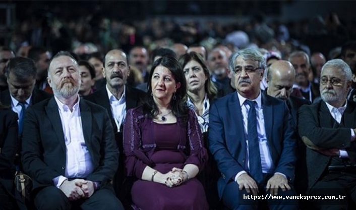 HDP Kongre startı verdi: Bir yere gitmiyoruz