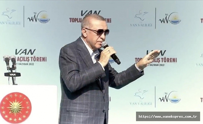 Erdoğan, Van'da Konuştu: 1982'de kurulan YYÜ'yü 'Biz açtık' dedi